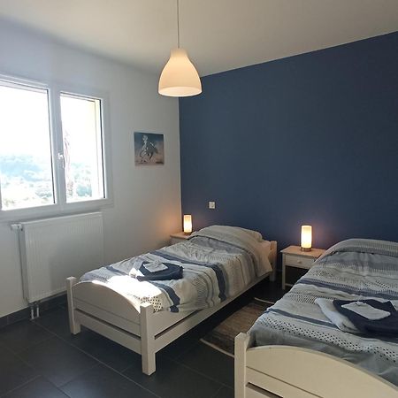 La Mirabelle 85m2 comfort et très jolie vue Cublac Esterno foto